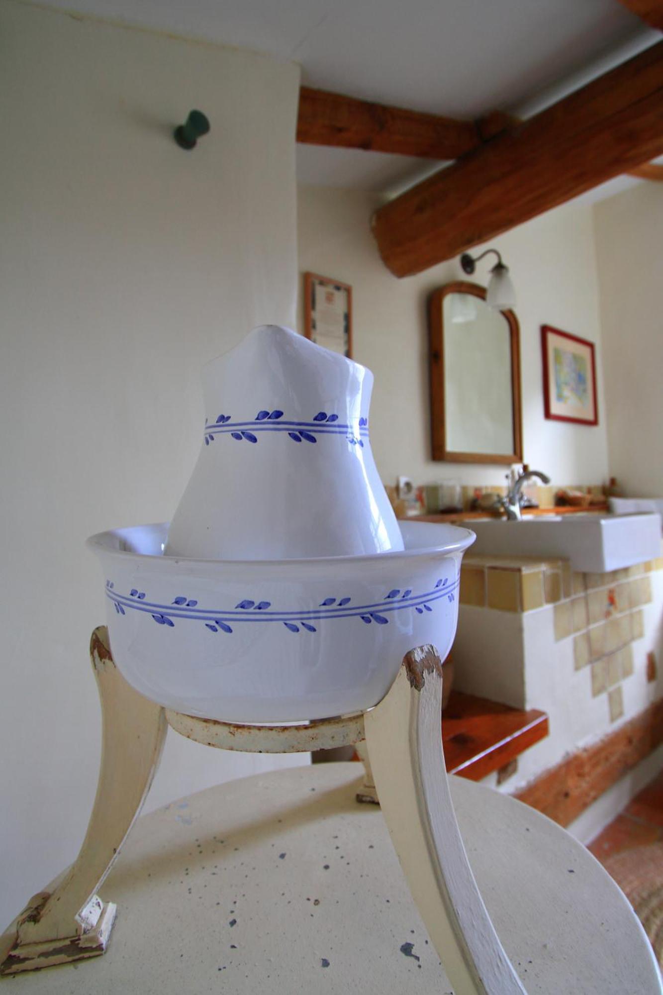 Bed and Breakfast Cuq En Terrasses Cuq-Toulza Exterior foto